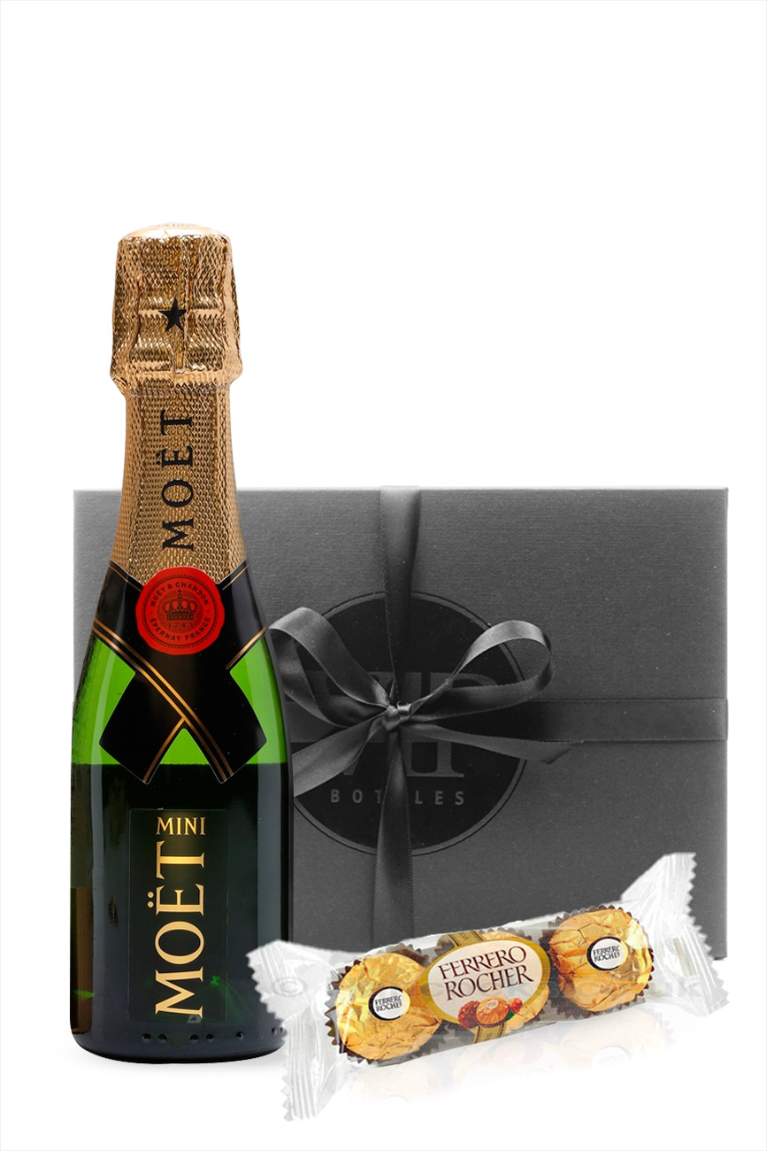 Moet & Chandon Brut NV Mini Moet Champagne 20cl with Gold Flute